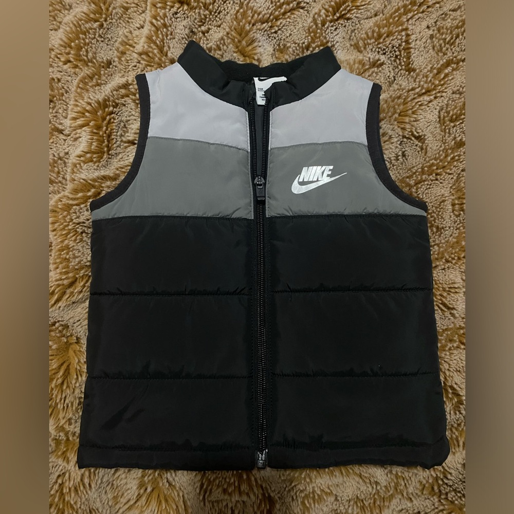 Like new Nike toddler Black and Gray Puffer Vest